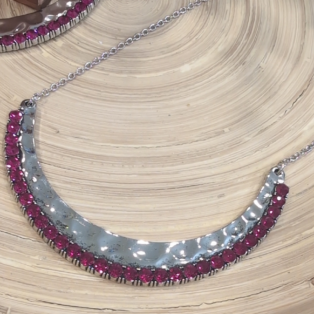 New With Tags Necklace ~ Impressive - Pink With Earrings